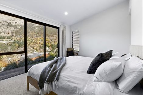 Photo of property in 3 Mcqueen Place, Arthurs Point, Queenstown, 9371