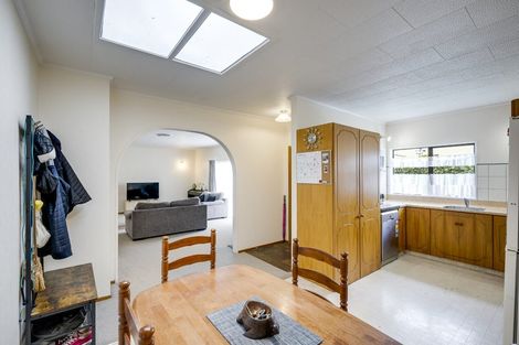 Photo of property in 2/623 Frederick Street, Mahora, Hastings, 4120