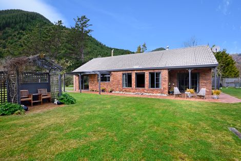 Photo of property in 166 Wakamarina Road, Canvastown, Havelock, 7178