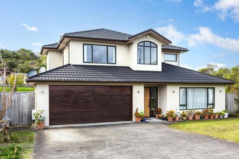 Photo of property in 10 Fiordland Place, Aotea, Porirua, 5024