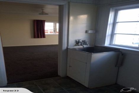 Photo of property in 9 Avenue Road, Foxton, 4814