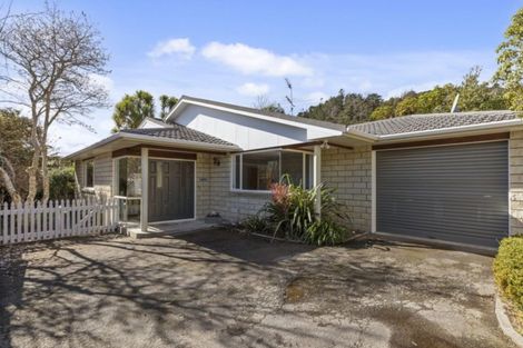 Photo of property in 2/35 Manuka Street, Stokes Valley, Lower Hutt, 5019