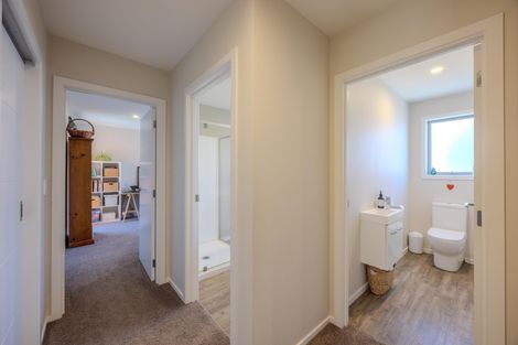 Photo of property in 4 Kingfisher Crescent, Albert Town, Wanaka, 9305