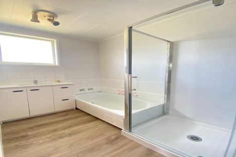 Photo of property in 10 Wayne Drive, Mangere, Auckland, 2022