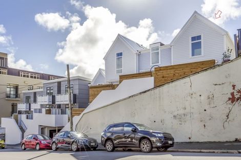 Photo of property in Pirie Street Townhouses, 8/35 Pirie Street, Mount Victoria, Wellington, 6011