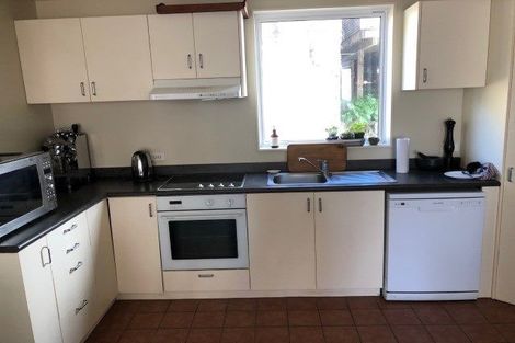 Photo of property in Pirie Street Townhouses, 27/35 Pirie Street, Mount Victoria, Wellington, 6011