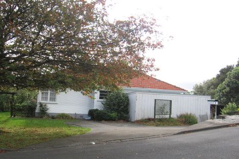 Photo of property in 1 Summit Road, Fairfield, Lower Hutt, 5011