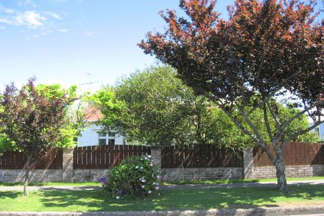 Photo of property in 230 Harris Street, Inner Kaiti, Gisborne, 4010