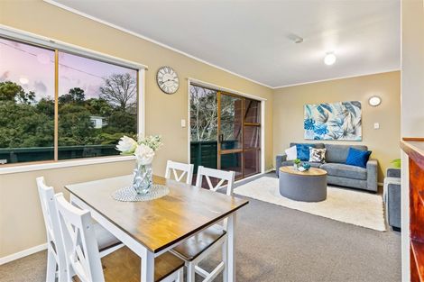Photo of property in 1/10 Sunnyside Road, Sunnyvale, Auckland, 0612