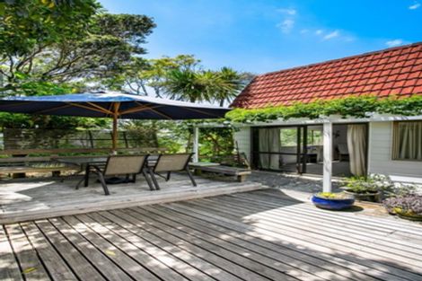 Photo of property in 14 John Downs Drive, Browns Bay, Auckland, 0630