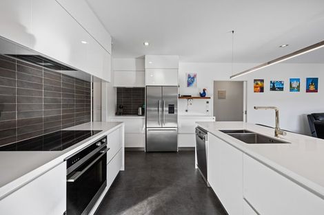 Photo of property in 22 Mercade Close, Stratford, 4332