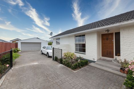 Photo of property in 14 Ramore Place, Redwood, Christchurch, 8051