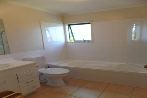 Photo of property in 59 Tiri Tiri Road, Birkdale, Auckland, 0626