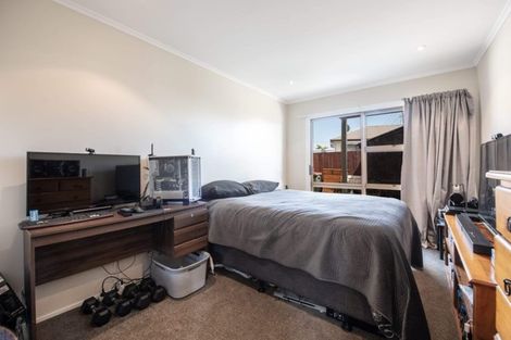 Photo of property in 40 Harmel Road, Glendene, Auckland, 0602