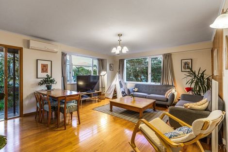 Photo of property in 20 Woodvale Road, Glen Eden, Auckland, 0602