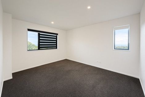 Photo of property in 4/5 Chevis Place, Pakuranga, Auckland, 2010