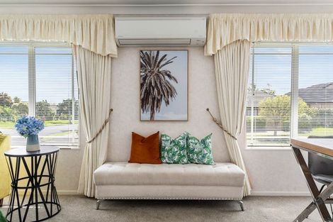 Photo of property in 93 Westerham Drive, Dannemora, Auckland, 2016