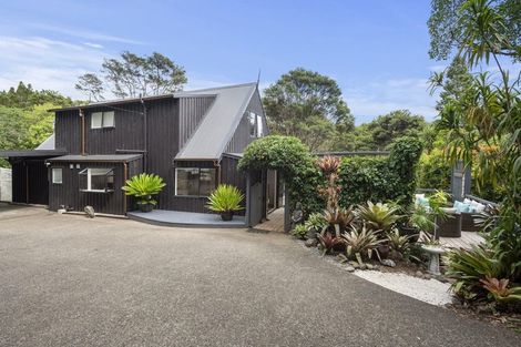 Photo of property in 109 Takahe Road, Titirangi, Auckland, 0604