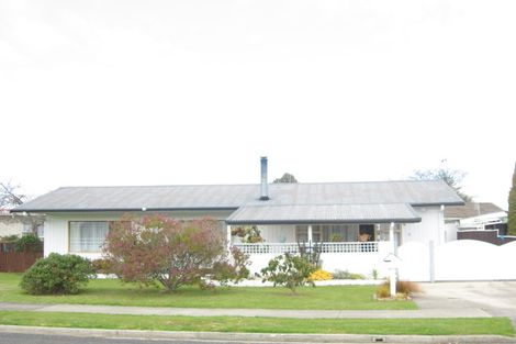 Photo of property in 30 Puriri Crescent, Edgecumbe, 3120