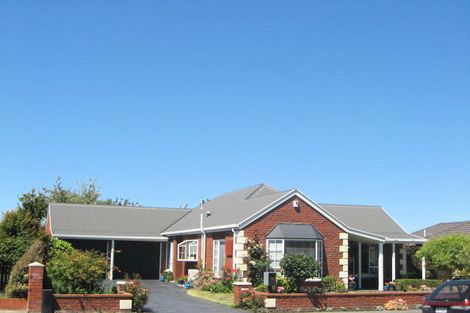 Photo of property in 5 Amdale Avenue, Broomfield, Christchurch, 8042