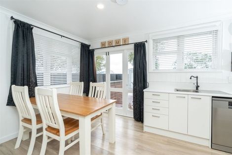 Photo of property in 4 Robertson Place, Rukuhia, Hamilton, 3282