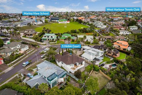 Photo of property in 5 Hobie Court, West Harbour, Auckland, 0618