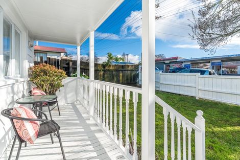 Photo of property in 44 Rimu Street, New Lynn, Auckland, 0600