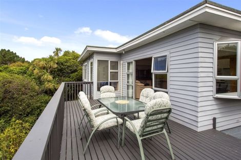 Photo of property in 56 Bassett Road, Johnsonville, Wellington, 6037