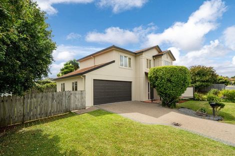 Photo of property in 27 Kinleith Way, Albany, Auckland, 0632