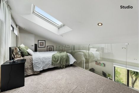 Photo of property in 28 Durbin Court, Greenhithe, Auckland, 0632