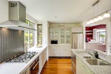 Photo of property in 17 Shortland Place, Havelock North, 4130