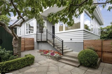 Photo of property in 4 Rimu Road, Kelburn, Wellington, 6012