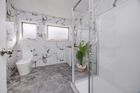 Photo of property in 2/29 Trentham Road, Papakura, 2110