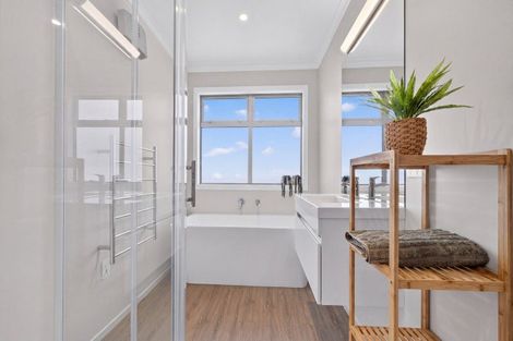Photo of property in 22 Hill Tops Way, Stoke, Nelson, 7011