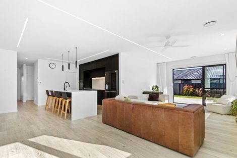 Photo of property in 89 Mawai Hakona Drive, Wallaceville, Upper Hutt, 5018