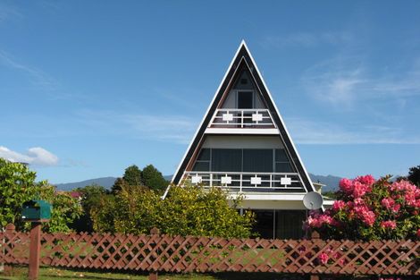 Photo of property in 43 Marine Parade, Carters Beach, Westport, 7825