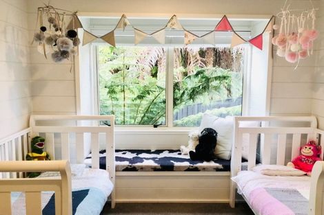 Photo of property in 2/35 Sunnynook Road, Forrest Hill, Auckland, 0620