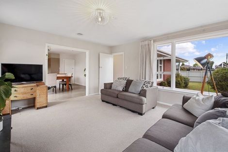 Photo of property in 28 Ashgrove Street, Rangiora, 7400