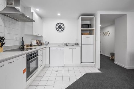 Photo of property in Terrace Heights Apartments, 3c/163 The Terrace, Wellington Central, Wellington, 6011