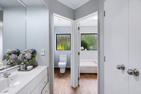 Photo of property in 20 Kingsgate Avenue, Havelock North, 4130