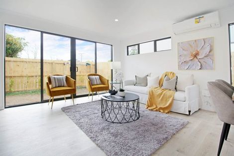 Photo of property in 20e Hill Road, Papatoetoe, Auckland, 2025