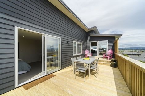 Photo of property in 4 Tennyson Avenue, Kelvin Grove, Palmerston North, 4414