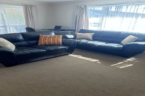 Photo of property in 15 Sabot Place, Massey, Auckland, 0614
