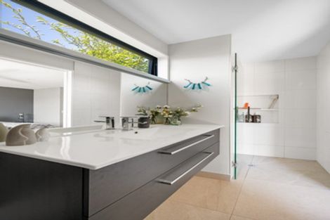 Photo of property in 8 Tahi Street, Albert Town, Wanaka, 9305