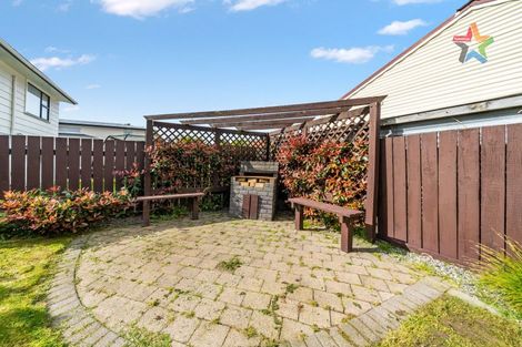 Photo of property in 2/37 Leighton Avenue, Waiwhetu, Lower Hutt, 5010