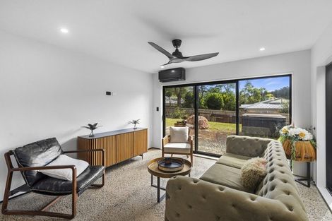 Photo of property in 127 Bethells Road, Waitakere, 0781