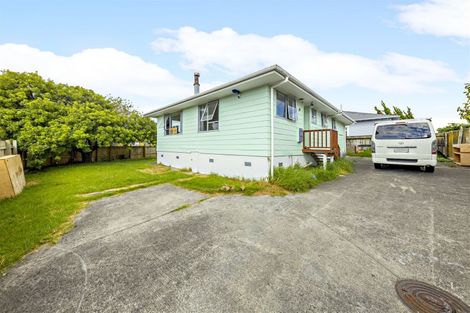 Photo of property in 38 Burundi Avenue, Clendon Park, Auckland, 2103