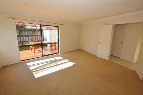 Photo of property in 28 Sheddings Lane, East Tamaki, Auckland, 2016