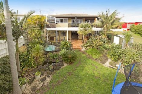 Photo of property in 1312 Whangaparaoa Road, Army Bay, Whangaparaoa, 0930