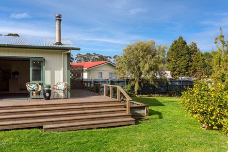 Photo of property in 3 Kowhai Grove, Featherston, 5710